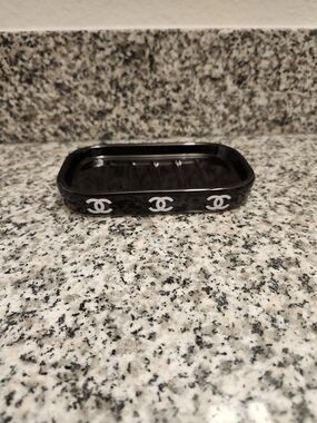 Luxury Black Glossy Soap Dish – White Logo Detail